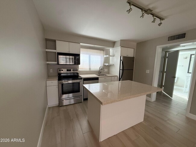 Building Photo - 7601 E 2nd St