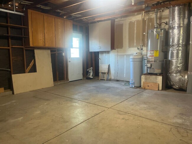Building Photo - This rental won't last long. Don't miss ou...