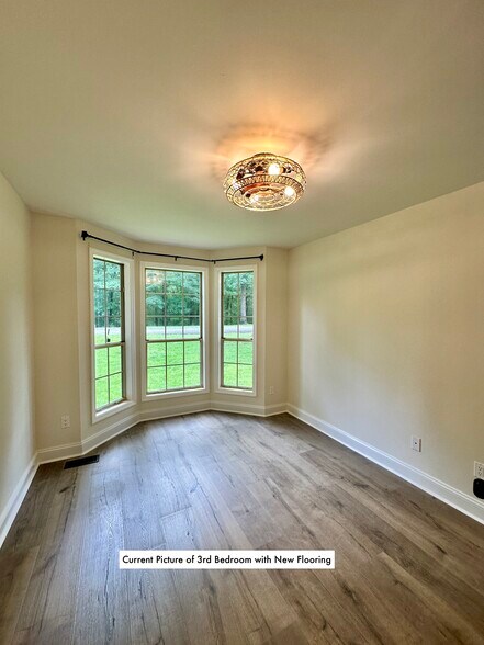 Building Photo - 1024 Steven Springs Ct
