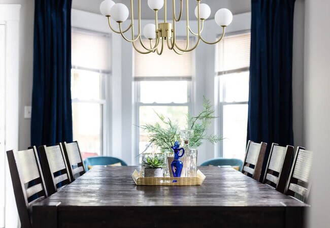 Building Photo - 6011 Ellen Ave