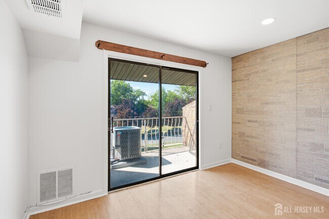 Building Photo - 1719 Raspberry Ct