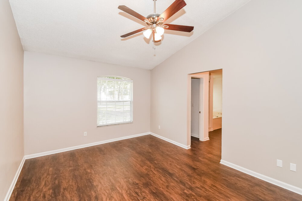 Building Photo - 1946 Running River Rd