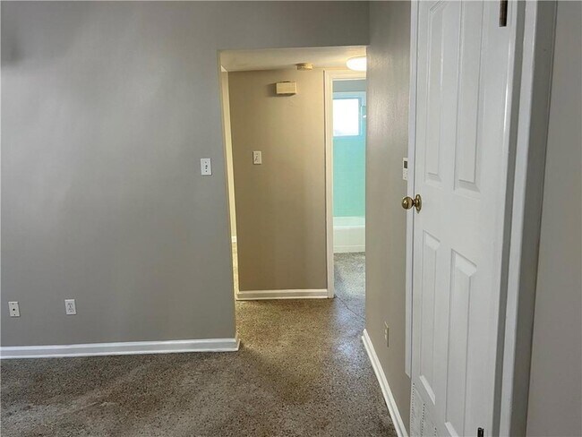 Building Photo - 7612 W Judge Perez Dr