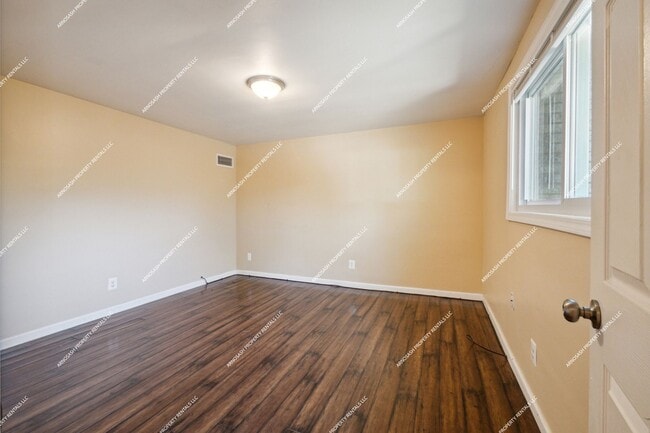 Building Photo - Rare Rental Opportunity: 4-Bedroom, 2.5-Ba...