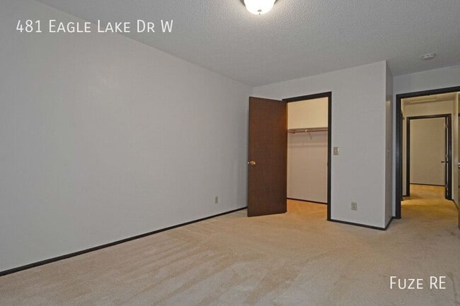 Building Photo - 481 W Eagle Lake Dr