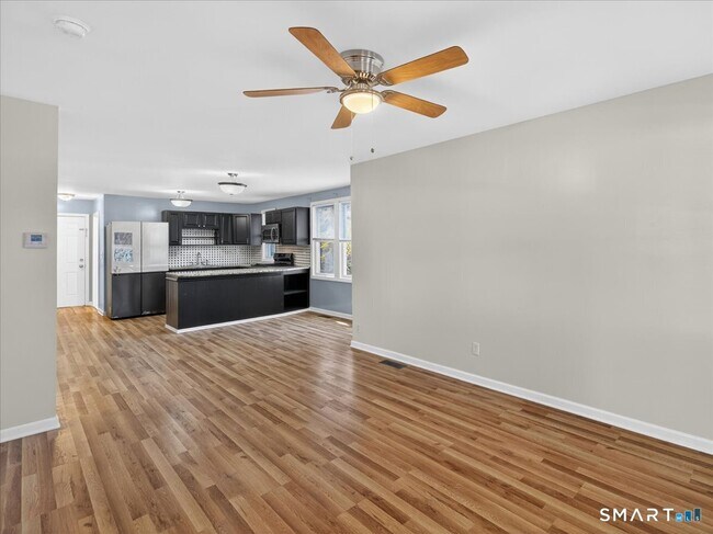 Building Photo - 91 Jewett St