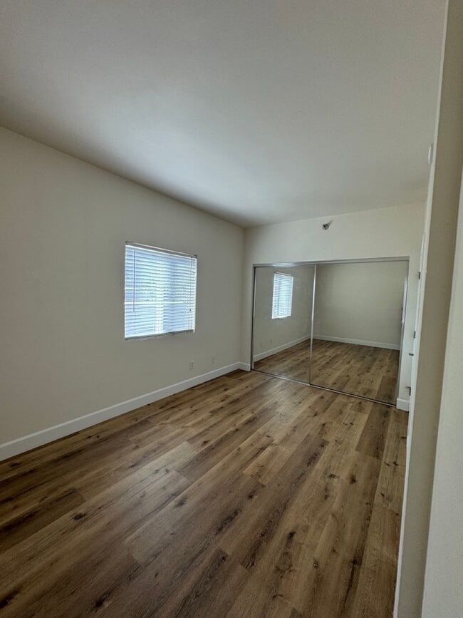 Building Photo - Amazing 4 Bedroom 2 Bath Condo in the heart of North Park!