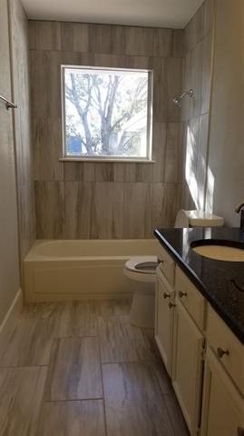 Building Photo - 17635 Millwood Pl