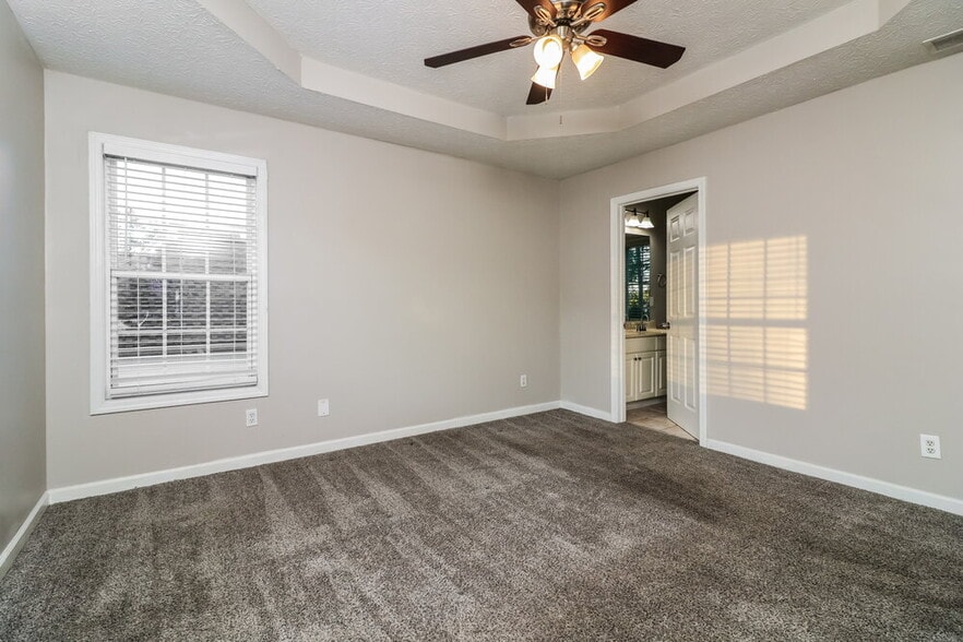 Building Photo - 23 Nellie Brook Dr SW