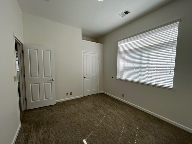 Building Photo - 652 N Santa Cruz Ave