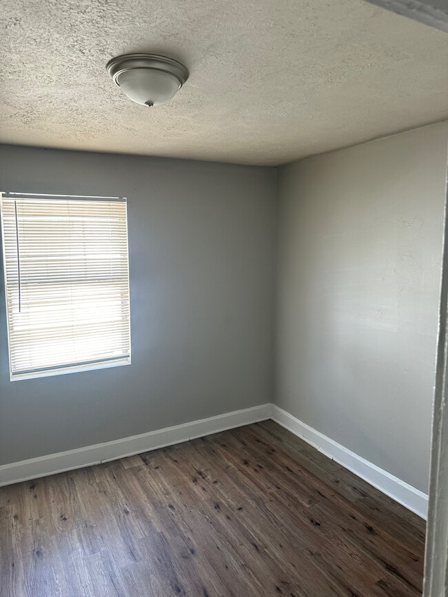 Building Photo - 1119 N Dearborn St