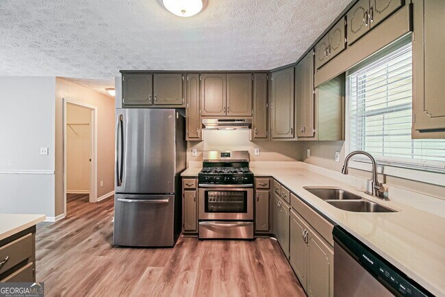 Building Photo - 709 Miami Ct