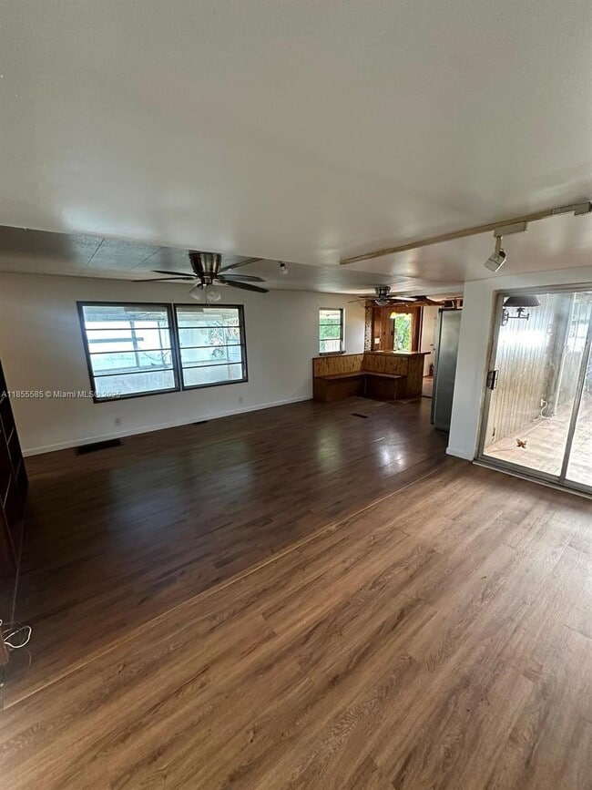 Building Photo - 1590 SW 65th Terrace