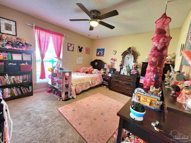 Building Photo - 912 Wine Pointe Dr