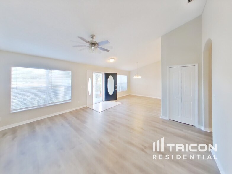 Building Photo - 4151 Candler Ave