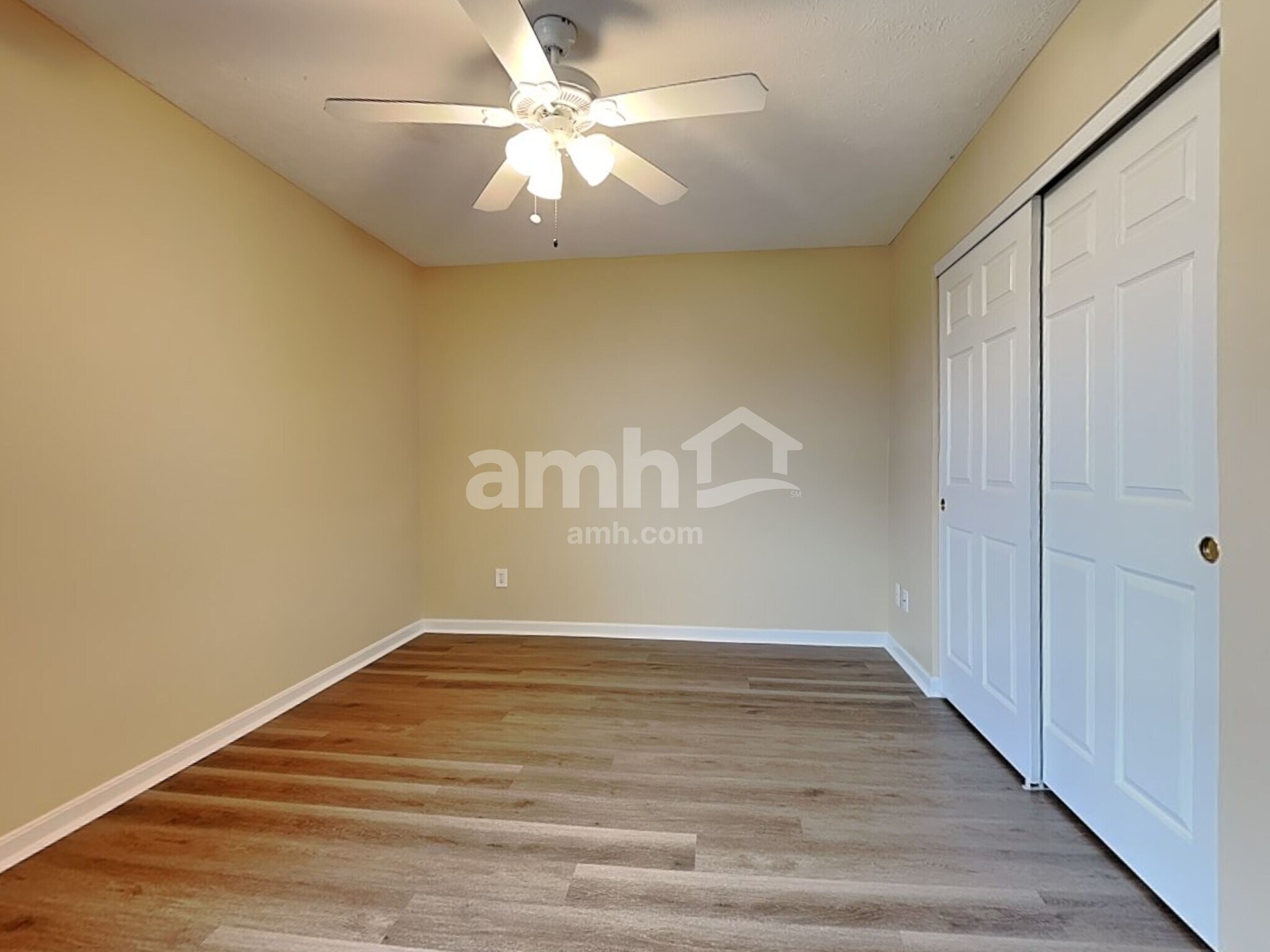Building Photo - 4558 Randall Dr