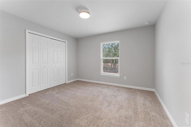 Building Photo - 9461 N Sandree Dr
