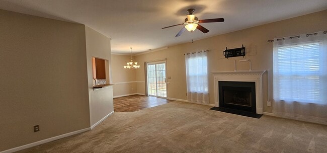 Building Photo - 1593 Langley Dr