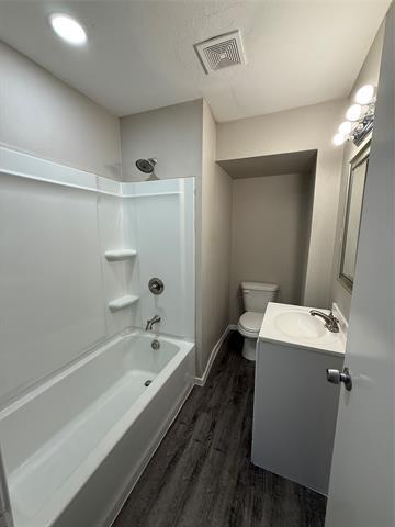 Building Photo - 2914 Scottsbluff Dr