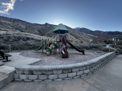 Building Photo - Beautiful Townhomes