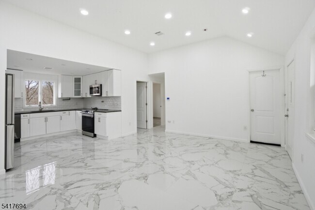 Building Photo - 67 Nolans Point Rd