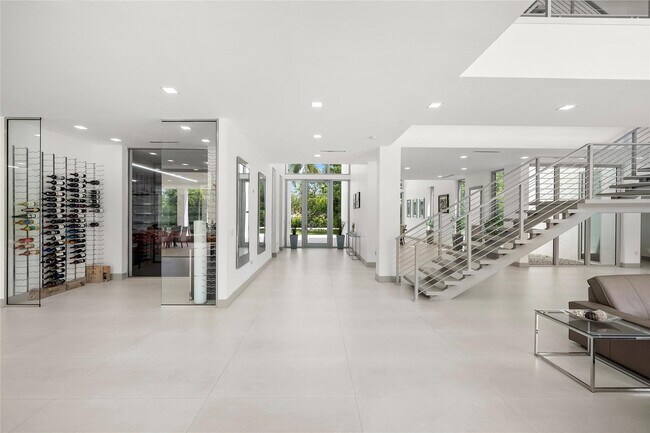 Building Photo - 17250 SW 52nd Ct