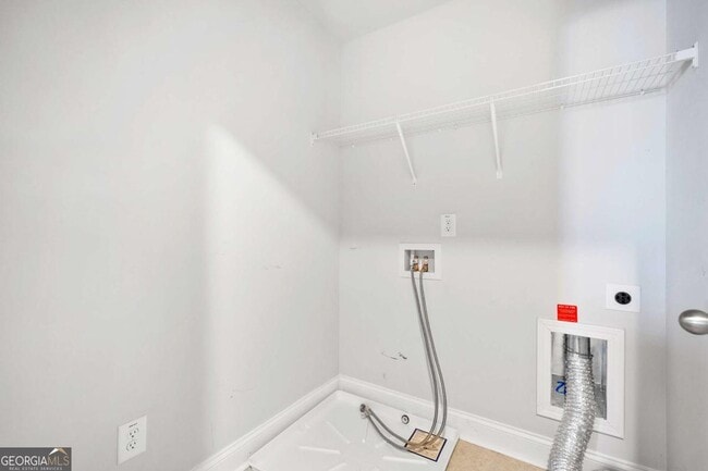 Building Photo - 3831 Brookburn Pk