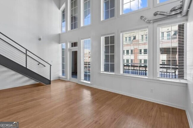 Building Photo - 230 18th St NW