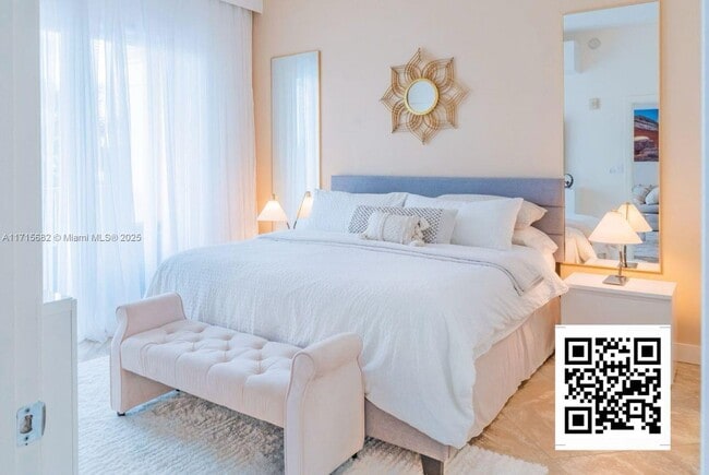 Primary Photo - 802 W Windward Way