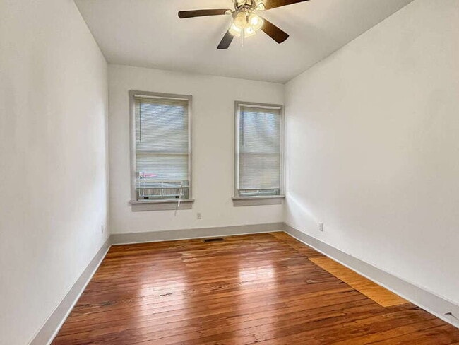 Building Photo - 316 W 42nd St