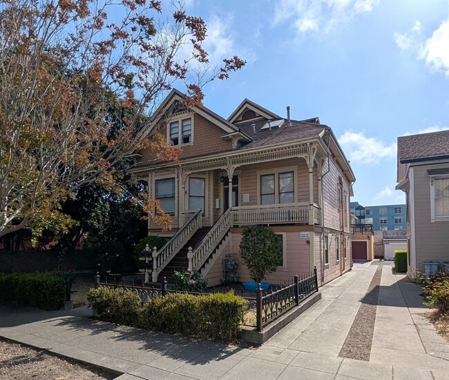 Building Photo - 2430 Fulton Street