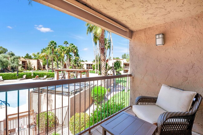 Building Photo - Spacious, 2 Bedroom 2 Bath Scottsdale Cond...