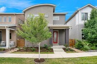 Building Photo - "Spacious 4-Bedroom Sanctuary with 3.5 Bat...