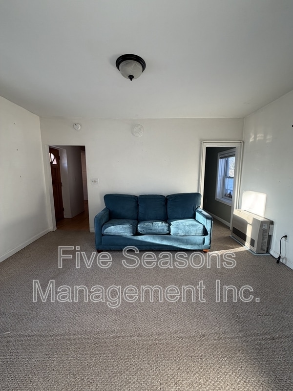 Building Photo - 500 St Paul St