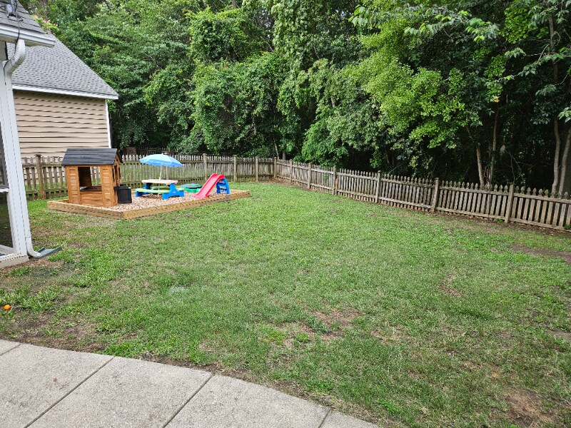 Building Photo - 1062 Moss Grove Dr