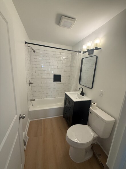 Building Photo - 1413 N Vodges St