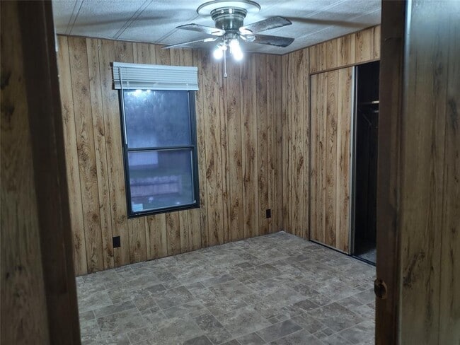 Building Photo - 17307 McIntosh Cir