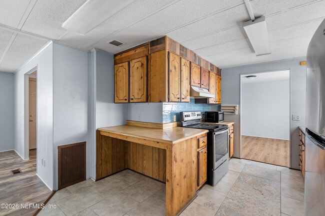 Building Photo - 7631 Timberwood Dr