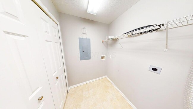 Building Photo - 5604 Vintage Pl