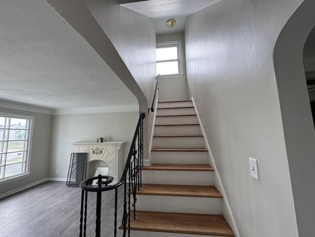 Building Photo - 18801 Invermere Ave