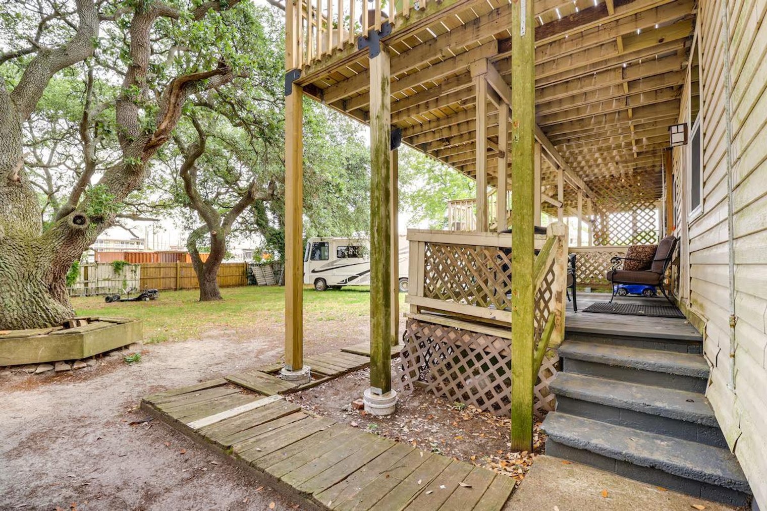 Building Photo - 9611 3rd View St