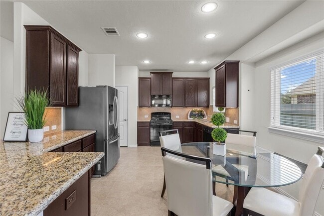 Building Photo - 24526 Forest Canopy Dr