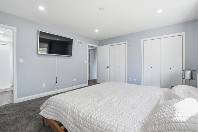 Building Photo - 13141 W Stonewood Dr