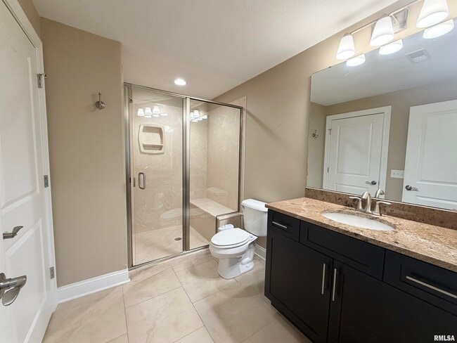 Building Photo - 1805 Blue Stone Dr