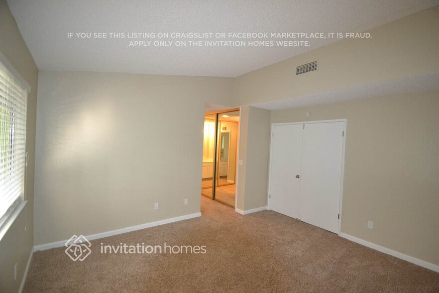 Building Photo - 1515 Woodland Oaks Way