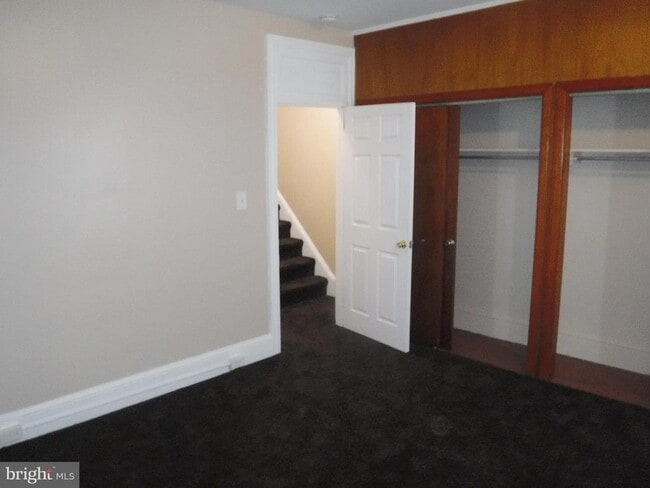 Building Photo - 540 George St