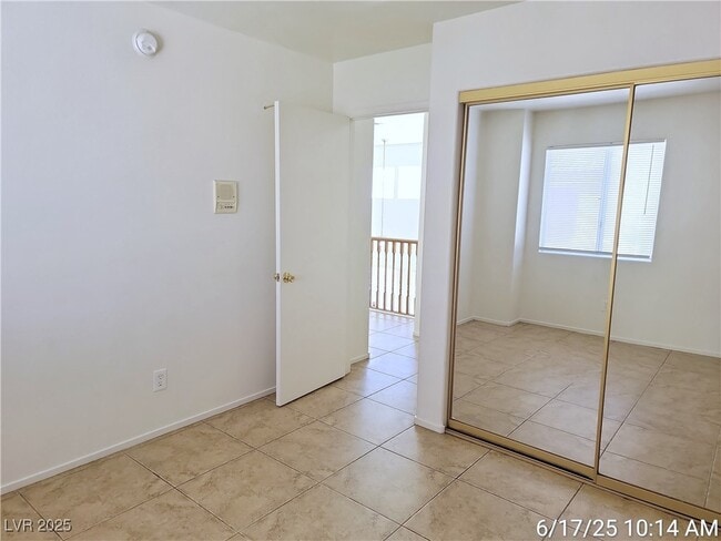 Building Photo - 9162 Green Frost Dr