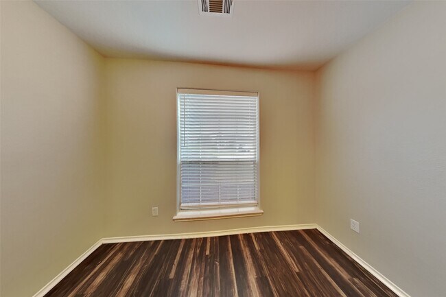 Building Photo - 21610 Britton Hill Way