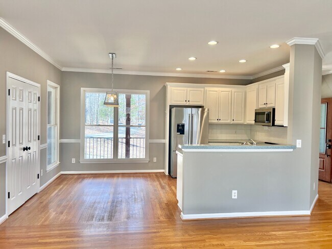 Building Photo - 7809 Deer Trail