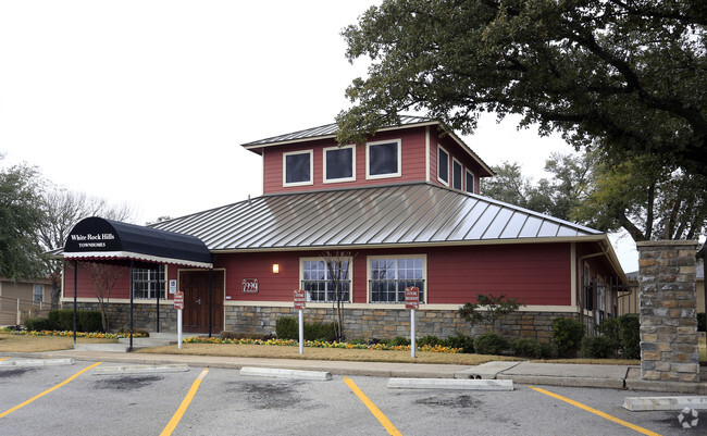 Building Photo - White Rock Hills